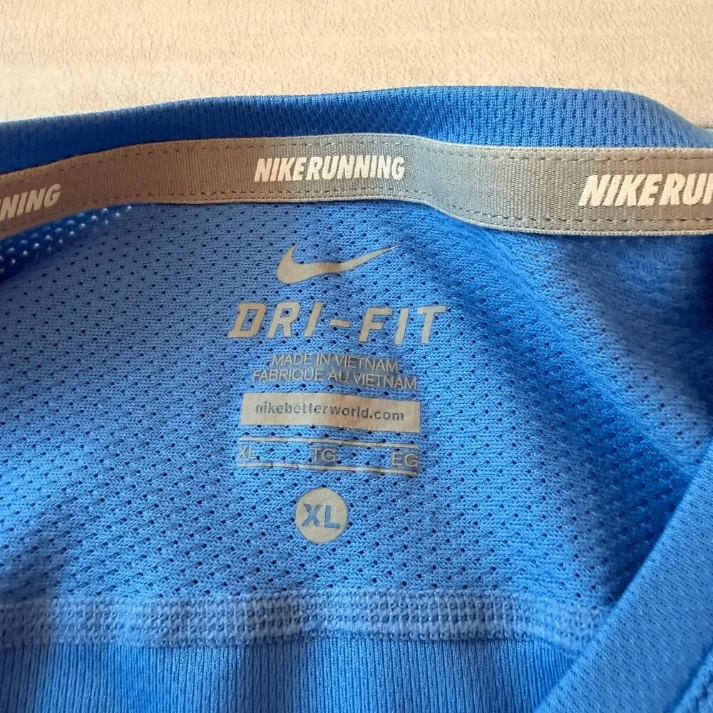 Nike Dri-Fit Tee Short Sleeve T-Shirt Blue XL V Neck Workout Fitness Lightweight